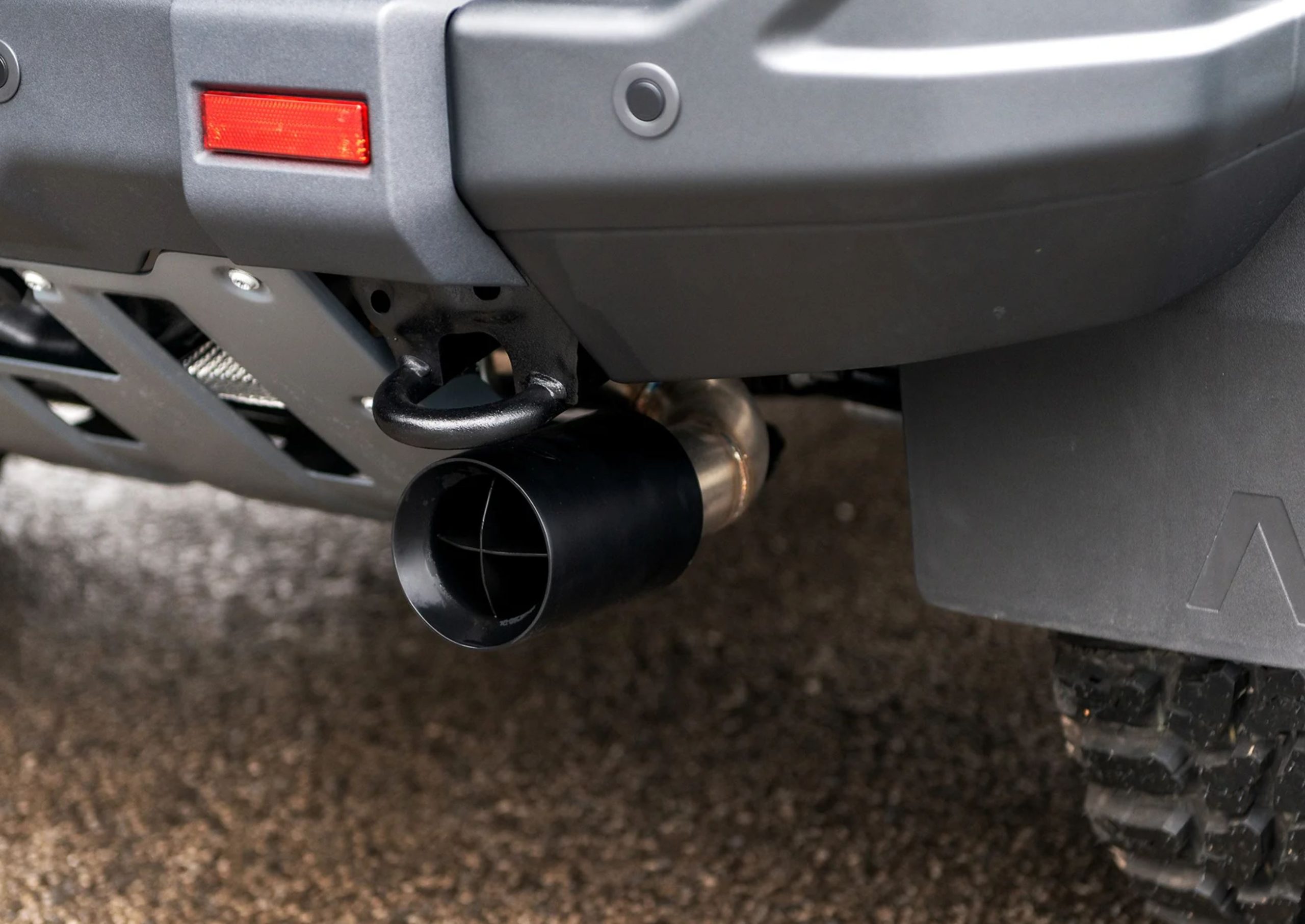 Ineos Grenadier Diesel Crosshair Exhaust System – Satin Black (2023–present) Australia Expedition Hq 7