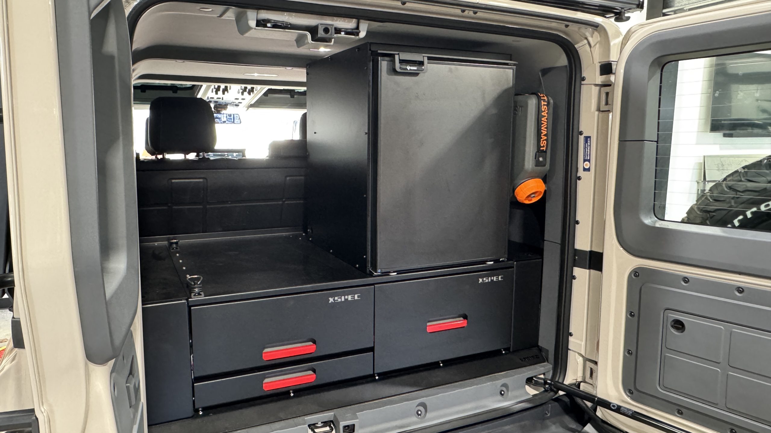 Bushman Dc85 X Fridge Box Cage Black Edition Expedition Hq 3