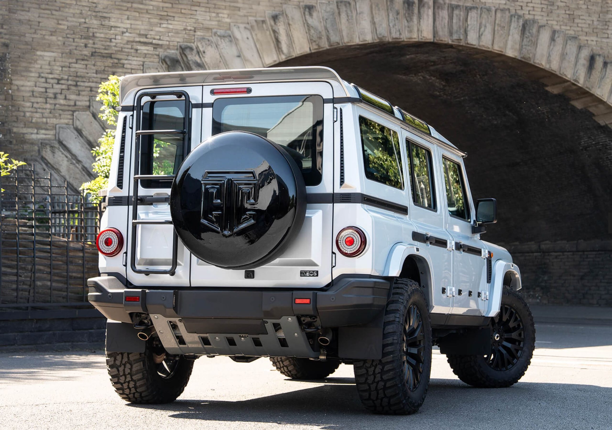 Ineos Grenadier Ctc Crest Hard Spare Wheel Cover Australia Expedition Hq 2