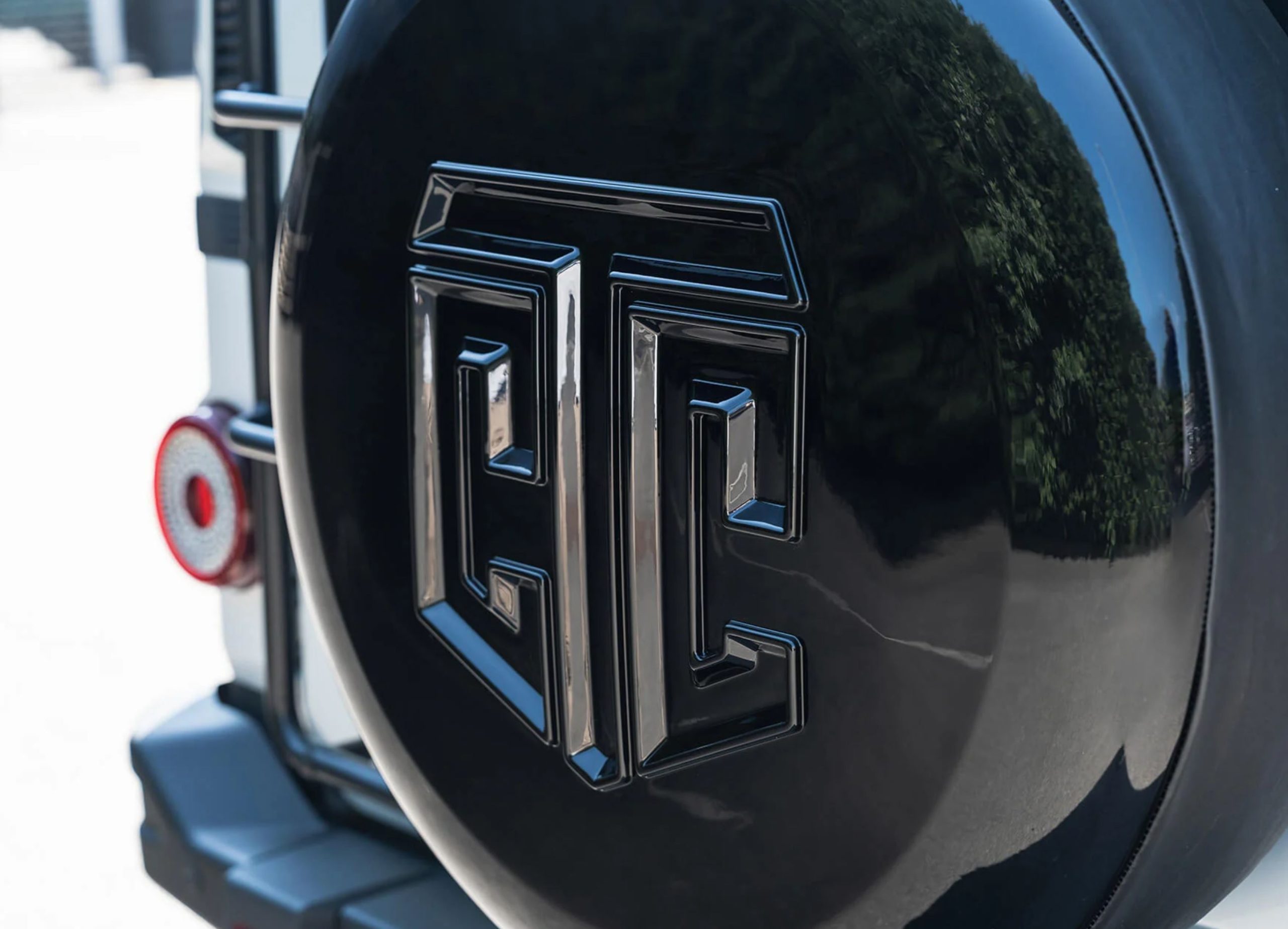 Ineos Grenadier Ctc Crest Hard Spare Wheel Cover Australia Expedition Hq 4