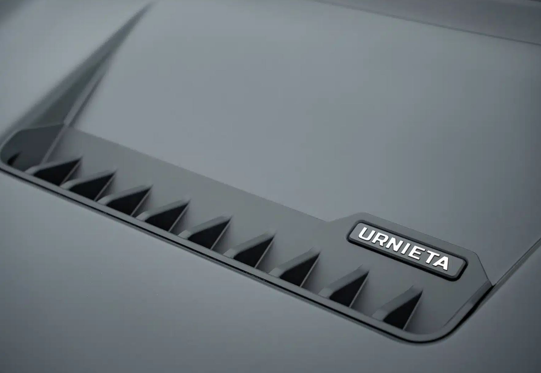 Urnieta Landcruiser 250 Series Prado 4x4 Accessories Australia Carbon Bonnet 4
