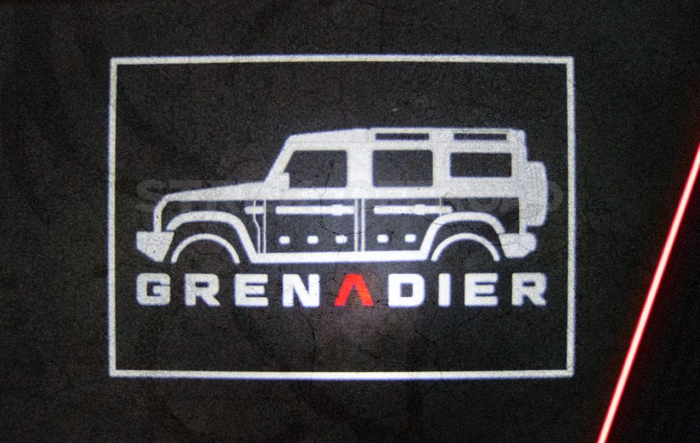 Ineos Grenadier Quartermaster Puddle Lights Sapingr007 6 Car Side